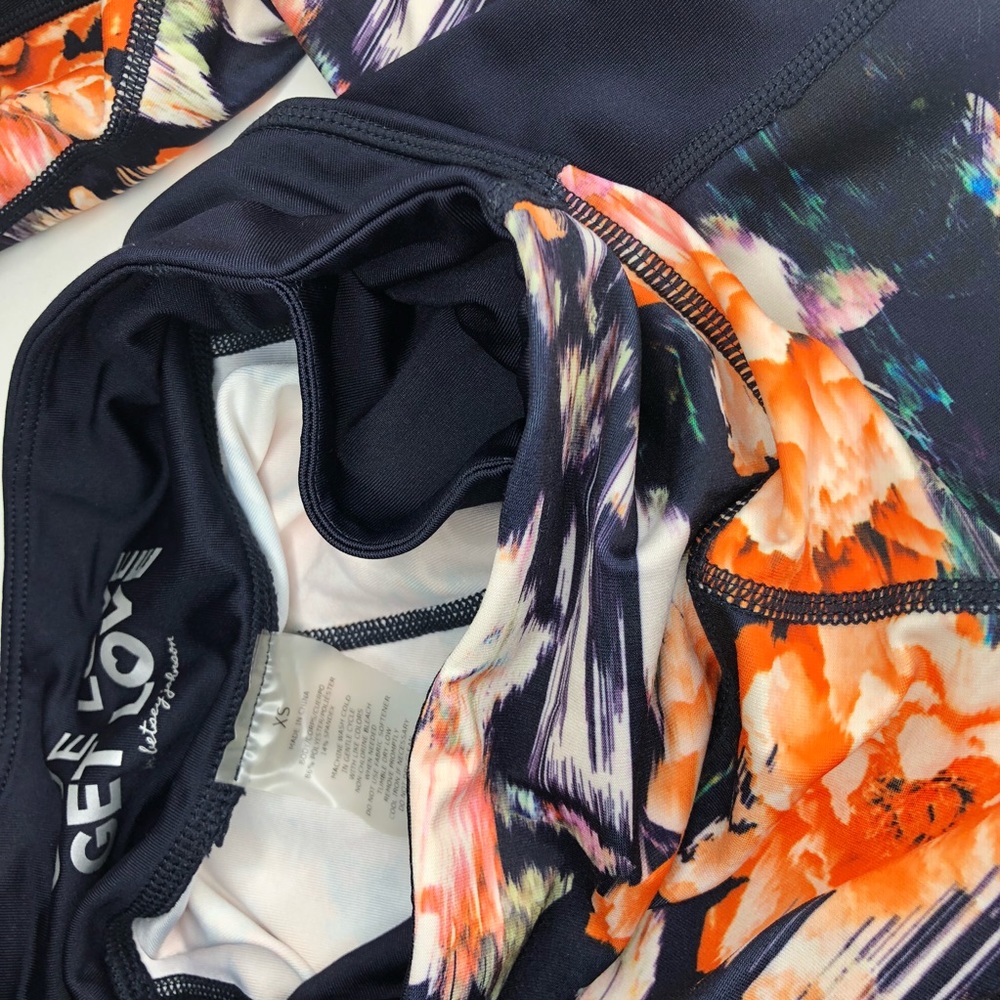 BETSEY JOHNSON PERFORMANCE Give Love Get Love black orange floral leggin… - Picture 11 of 11